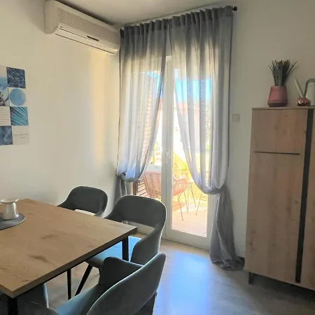 Apartament Summer Escape With Free Street Parking Rovinj