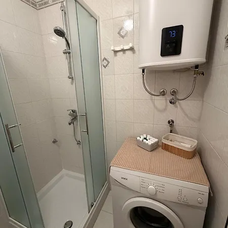 Apartman Summer Escape With Free Street Parking
